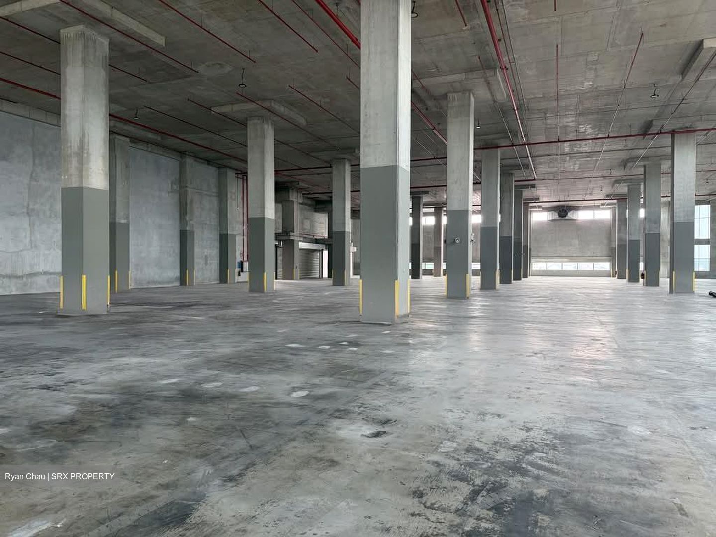 Ibm Place (D16), Warehouse #581726281